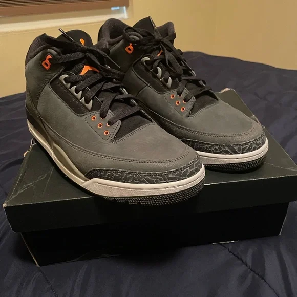 Nike Air Jordan 3 Fear - Picture 5 of 9